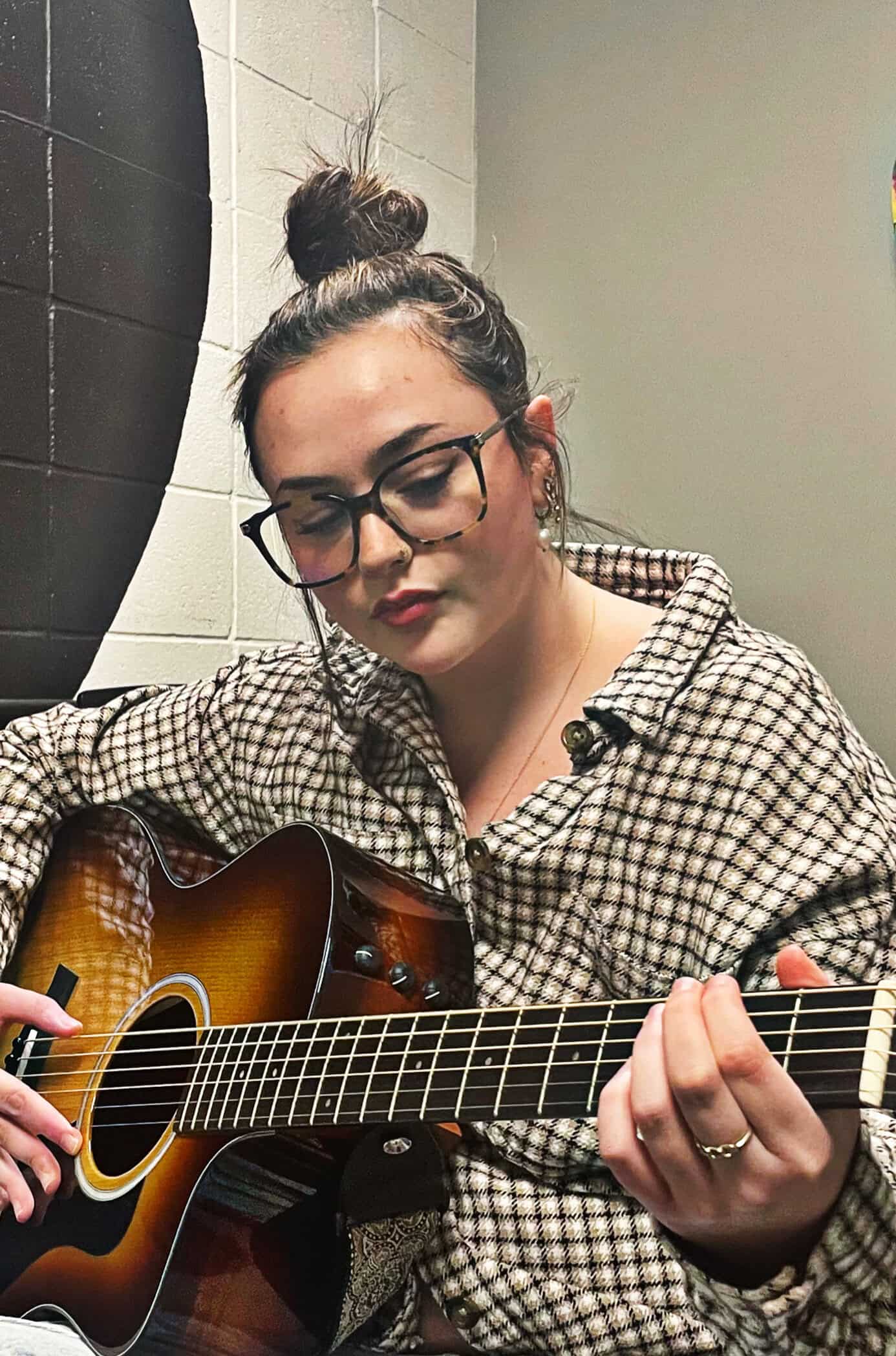 Lainey Robinson Songwriting close-up