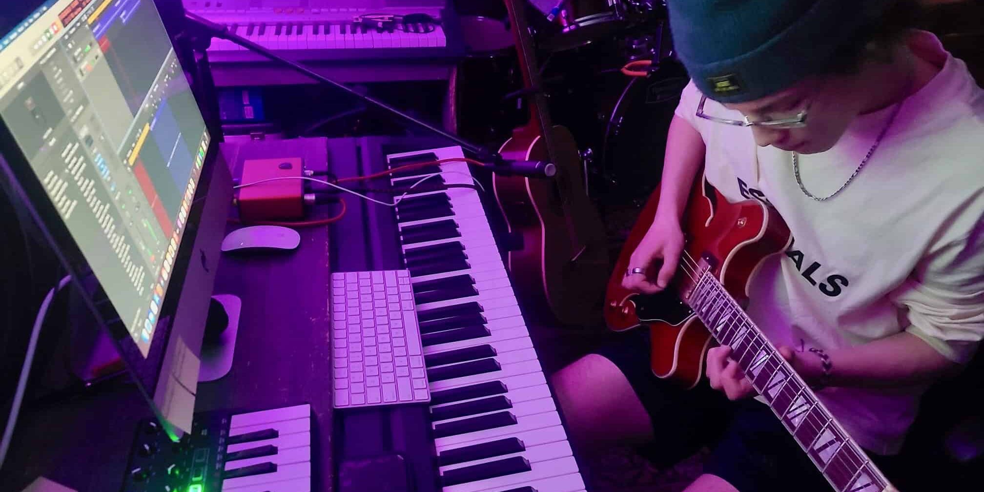 Jonah Little creating loops